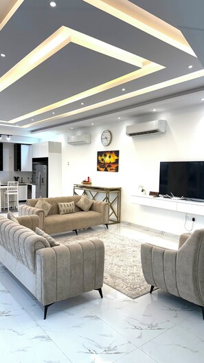 Living area - Alrajhi house with AC in Al Musanah (Al Musanah)