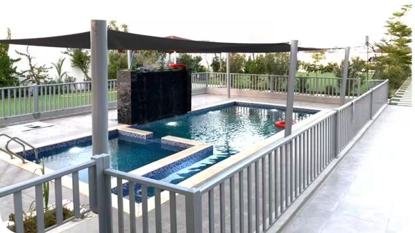 Pool - Alrajhi house with AC in Al Musanah (Al Musanah)