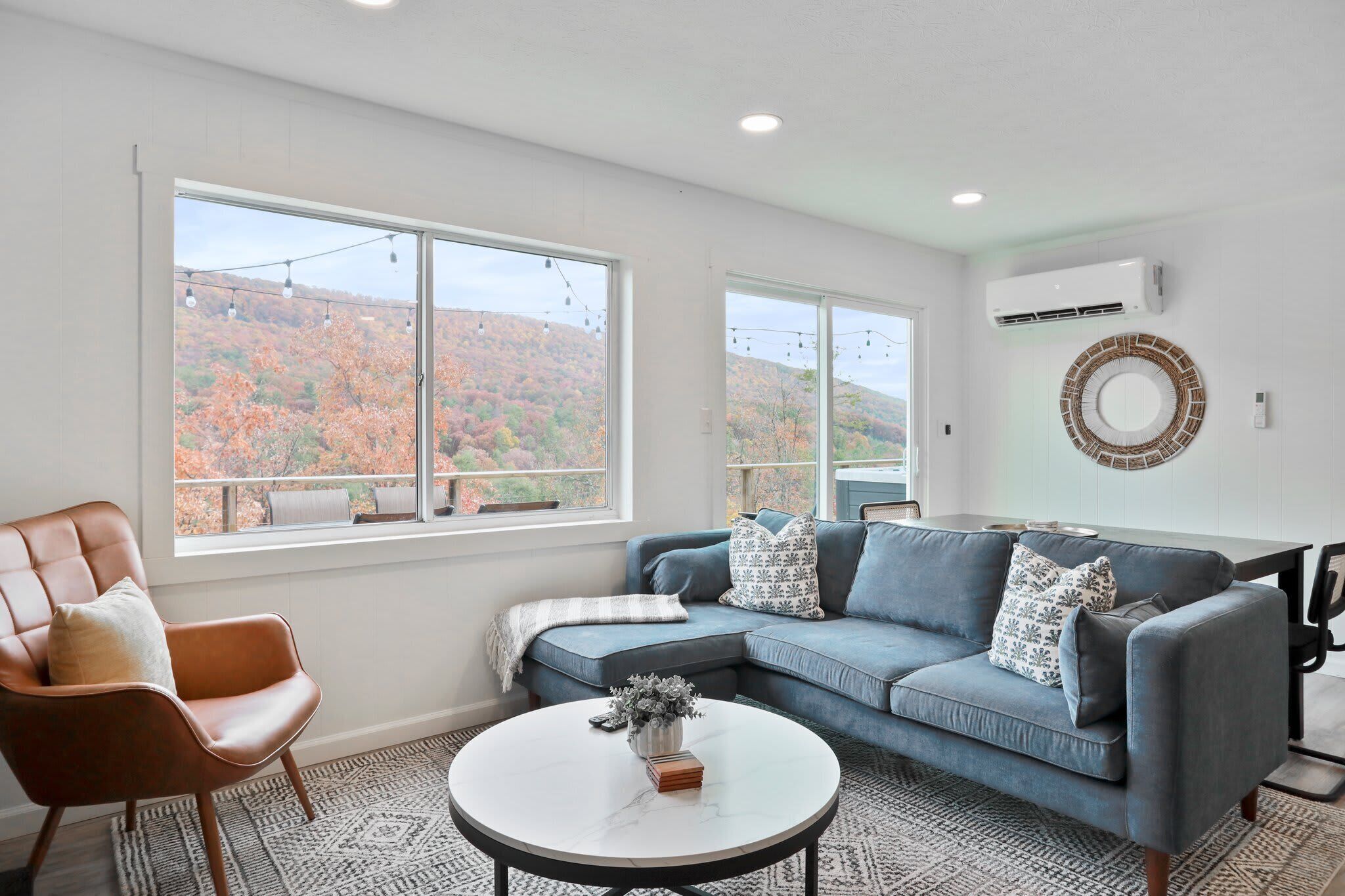 TV, fireplace, offices