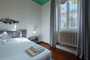 3 slaapkamers, een strijkplank/strijkijzer, wifi, beddengoed