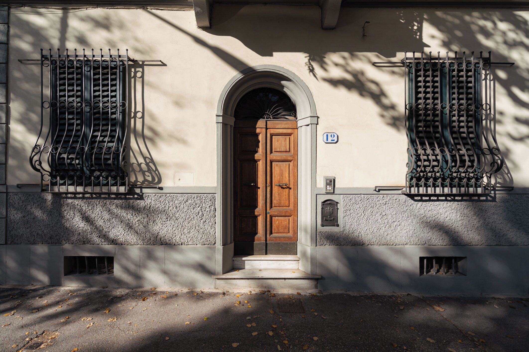 تفاصيل الفندق من الخارج