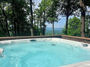 Tina de hidromasaje al aire libre