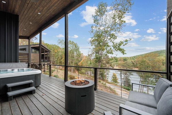 Terrace/patio - Lakeside Retreat w/ Hot Tub & Mtn Views at Exhale (Basye)