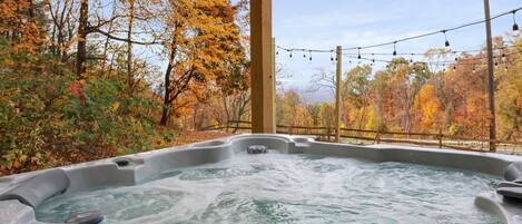 Tina de hidromasaje al aire libre