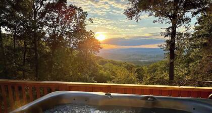 Mountain View Cabin~HotTub~Fireplace~King Bed