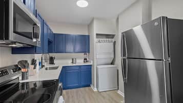 Apartamento, 1 cama de matrimonio, cocina, vistas al jardín (870–872 N Pearl872.5) | Cocina privada