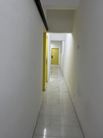Fachada de la propiedad. Rest N Go CM