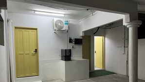 Front of property - Rest N Go CM (Ipoh)