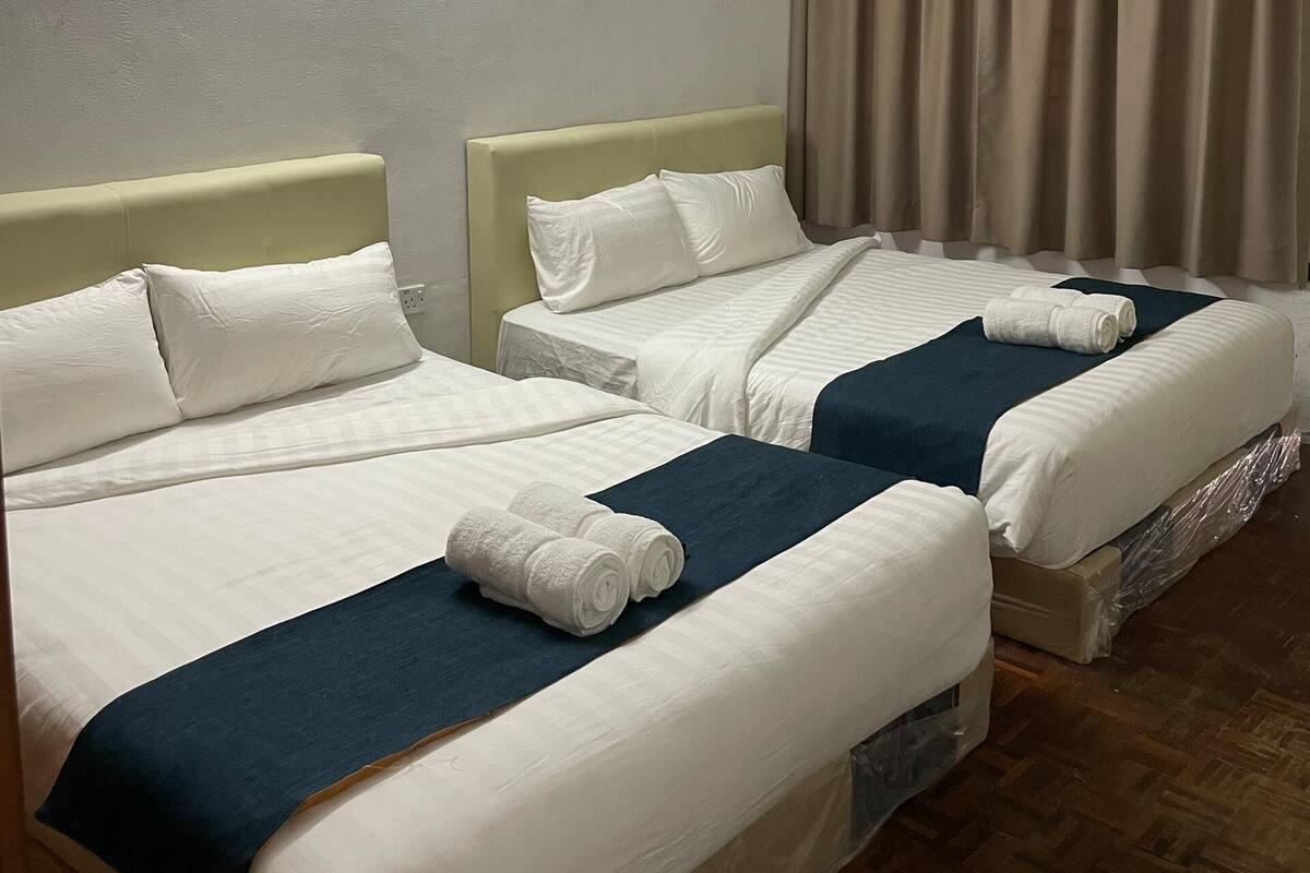 Economy Double Room | Soundproofing, iron/ironing board (on request), WiFi (free)