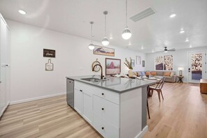 Leilighet, flere senger, spabadekar, fjellutsikt (The Grand Retreat) | Innvendig