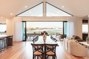 Interior - The Riverside House Country Estate (Burradoo)