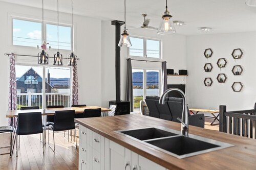 Between river and nature at Isle aux Coudres