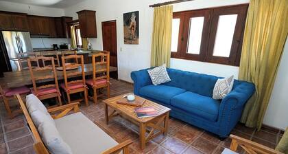 Charming La Paz 3-bedroom house with AC, Wi-Fi & Concierge Experiences