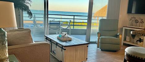 تلفزيون ذكي، مشغل دي في دي، كُتُب