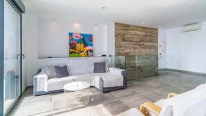 Unclassified image, 4 of 29, button - Cozy home in Torrox Costa (Torrox Costa)