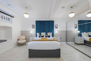 Unclassified image, 3 of 43, button