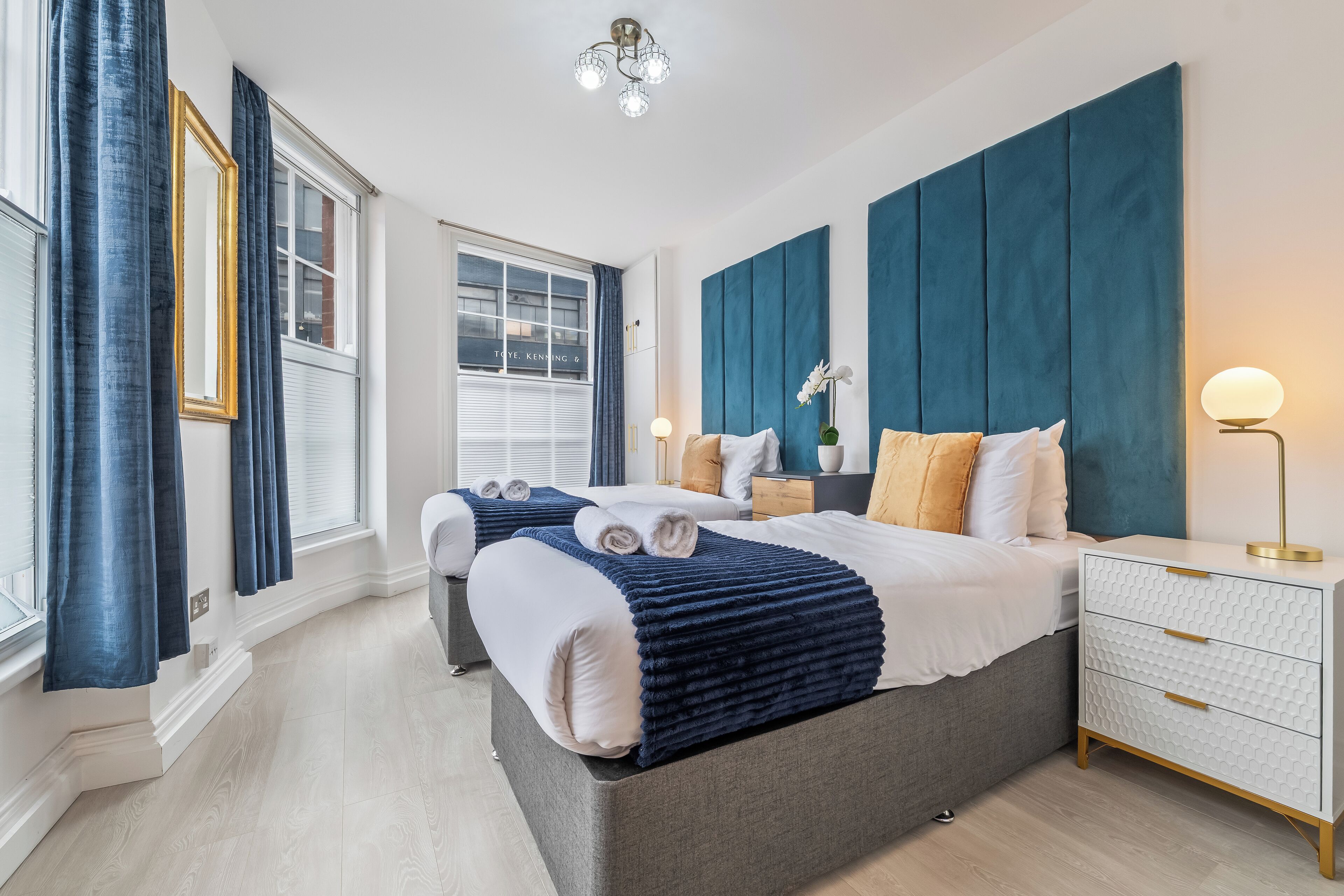 2 bedrooms, iron/ironing board, WiFi, bed sheets