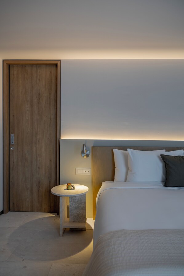 Suite estándar | Caja fuerte, escritorio, espacio para trabajar con un portátil