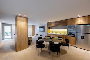 Superior Apartment, 2 Bedrooms | Dining room - Capitalia Reforma Chapultepec (Mexico City)