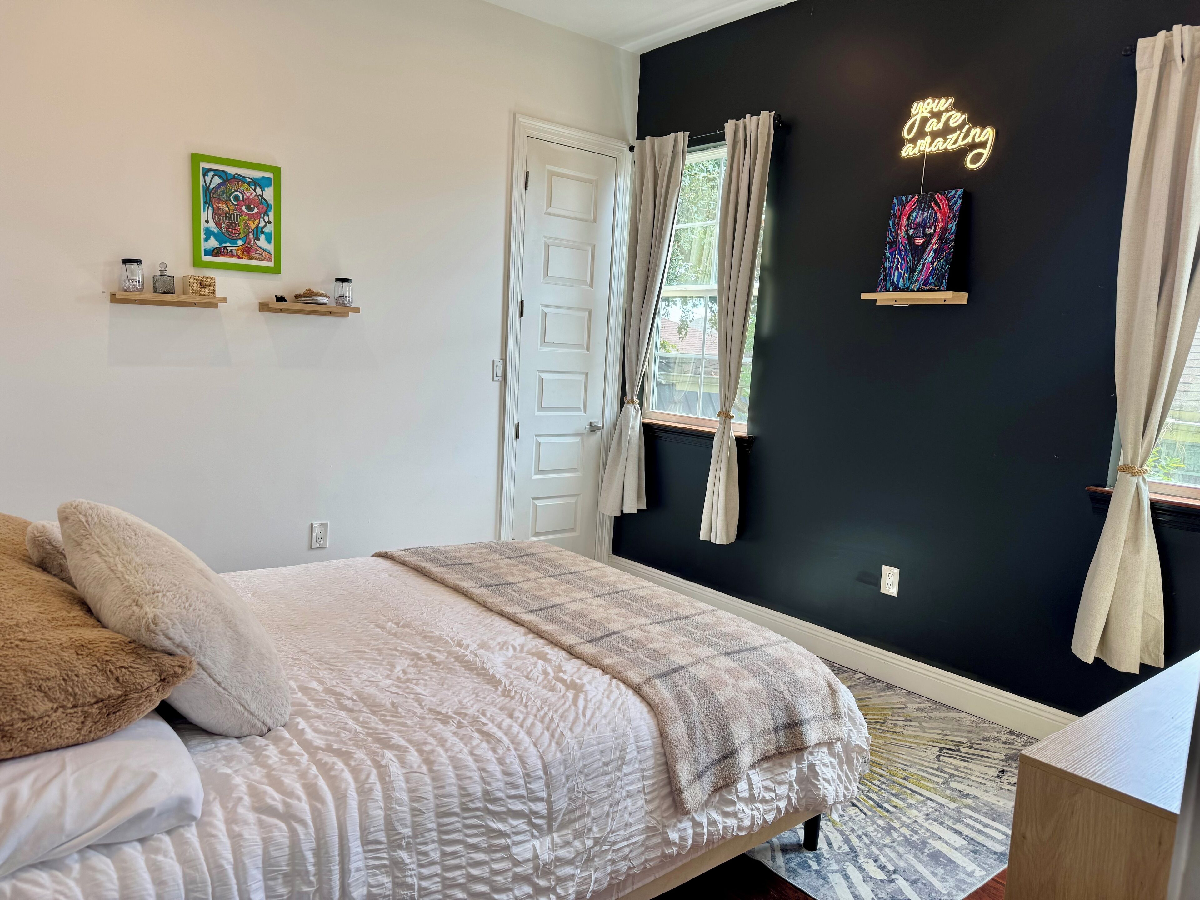 4 bedrooms, WiFi, bed sheets