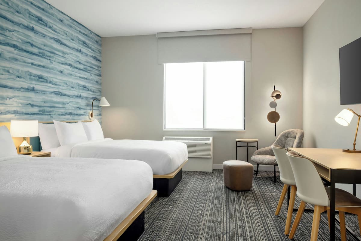 Studio, 2 Queen Beds | WiFi (free)