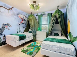 5 bedrooms, WiFi, bed sheets