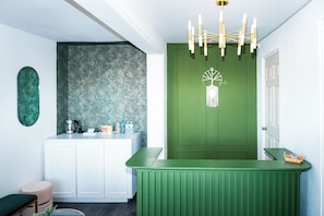 Soins du corps, aromathérapie, massage pour sportifs, exfoliation