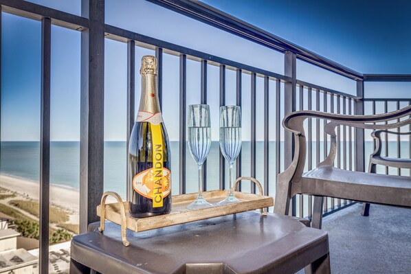 Property grounds - Winter Deals! Oceanview Suite w/ Balcony, DogsOK! (South Carolina)