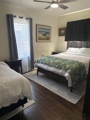 1 sovrum och sängkläder