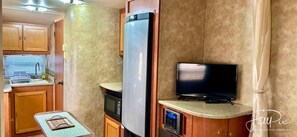 Mikroaaltouuni, uuni