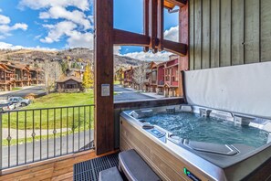 Bañera de hidromasaje exterior