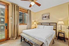 5 bedrooms, free WiFi - Cimarron #14 townhome walkable to Steamboat base (Steamboat Springs)