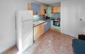 Kühlschrank, Ofen, Herdplatte, Geschirrspüler