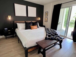 1 slaapkamer, een strijkplank/strijkijzer, reisbedje, gratis wifi