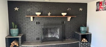 Elegant Baldwin Haven – Room for Everyone with 2 Living Areas & Modern Charm