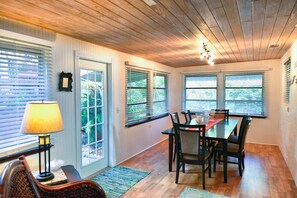 تناول الطعام