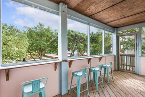 Interior - Beached & Lovin It: Pool, Games, Walk to Beach (Corolla)