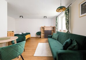 TV - Francuska Deluxe Apartment (Warszawa)