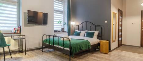 Bügeleisen/Bügelbrett, WLAN, Bettwäsche