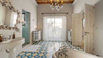 奢华独立别墅, 5 间卧室 | 浴室 | 吹风机、毛巾、肥皂、洗发水