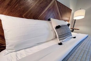 3 bedrooms, iron/ironing board, travel crib, free WiFi
