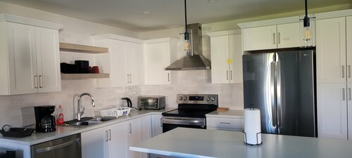 3-bedroom Stylish Villa in Dieppe