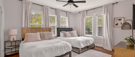 1 bedroom, desk, iron/ironing board, free WiFi
