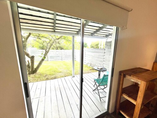 Studio 2 between Sea and lagoon Je Nous