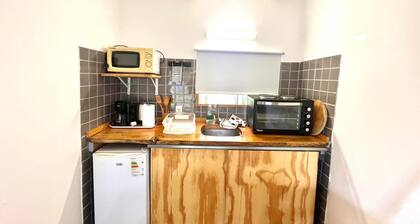 Studio 2 between Sea and lagoon Je Nous