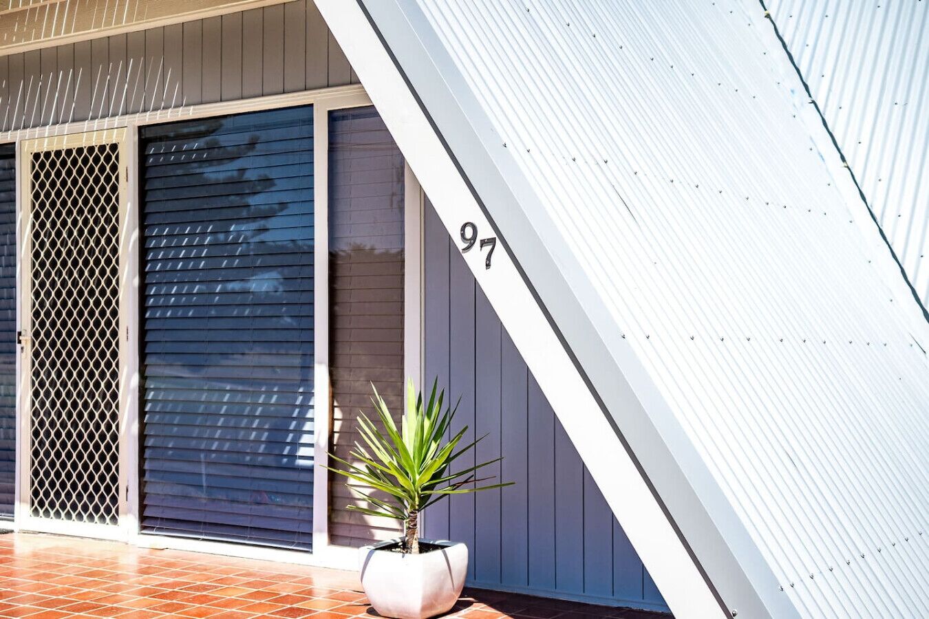 تفاصيل الفندق من الخارج