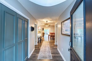 Interior - Lakefront retreat with private dock & bunk room – perfect for families (Eatonton)