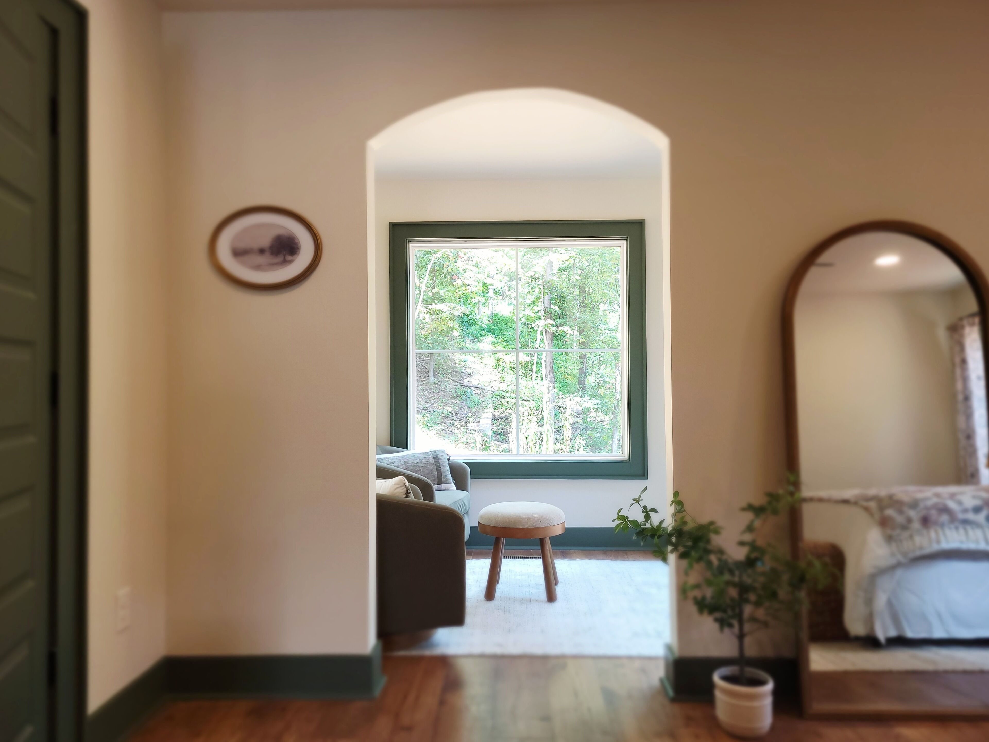 2 bedrooms, iron/ironing board, travel crib, free WiFi