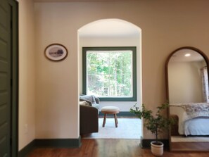 2 bedrooms, iron/ironing board, travel cot, free WiFi