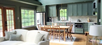 Charming 2-bedroom cottage in serene Faber